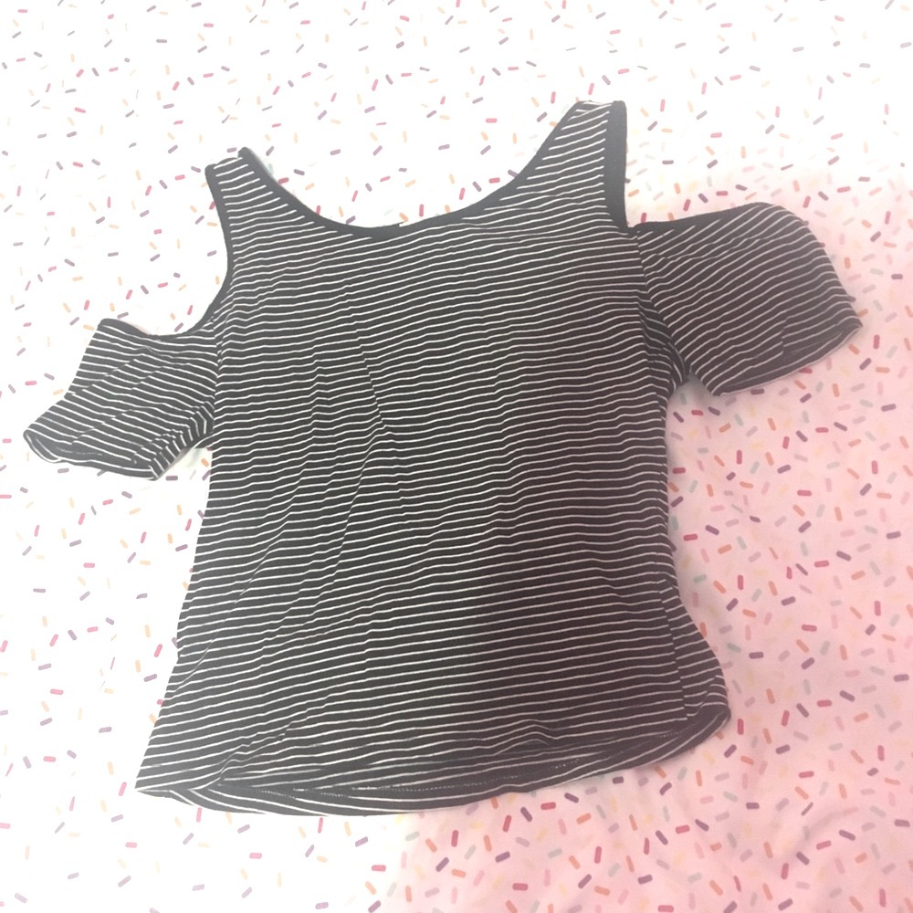 Cold Shoulder Striped Top (Size S)